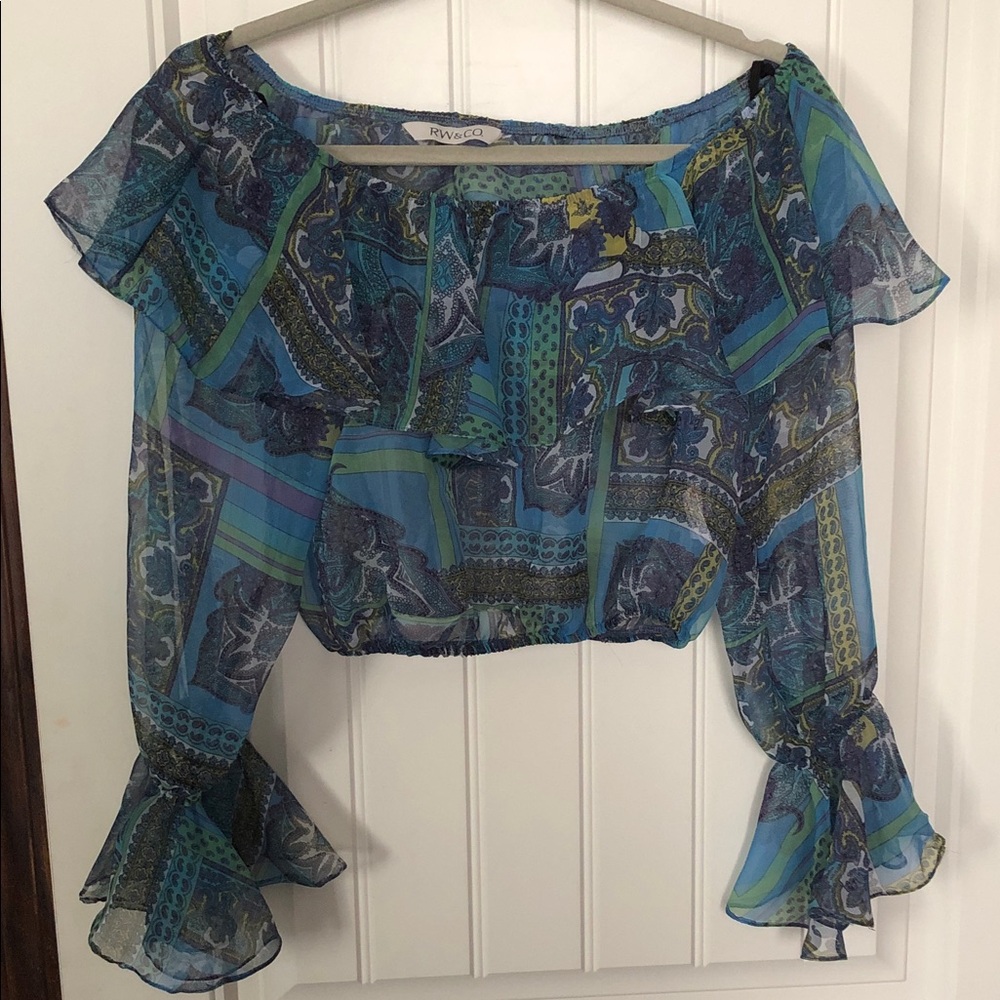RW&CO. Blue & Green Paisley Off-Shoulder Crop Top